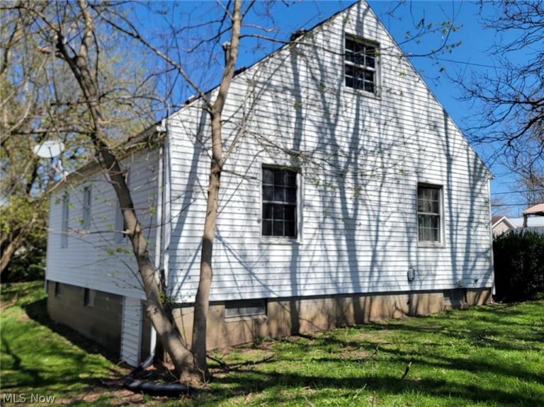 2650 30th Street, Akron, OH - Photo 3