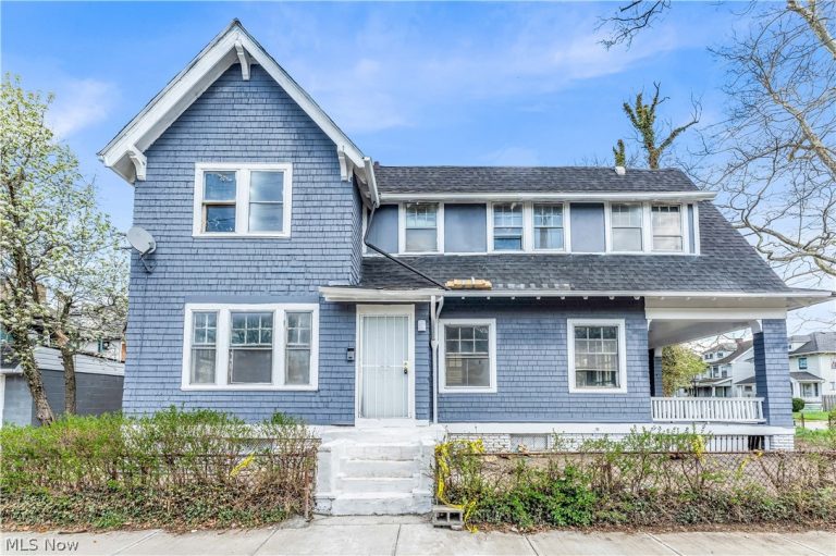 9303 Kempton Avenue, Cleveland, OH - Photo 2