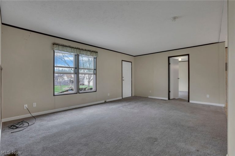 2975 State Route 93 Highway, Crooksville, OH - Photo 4