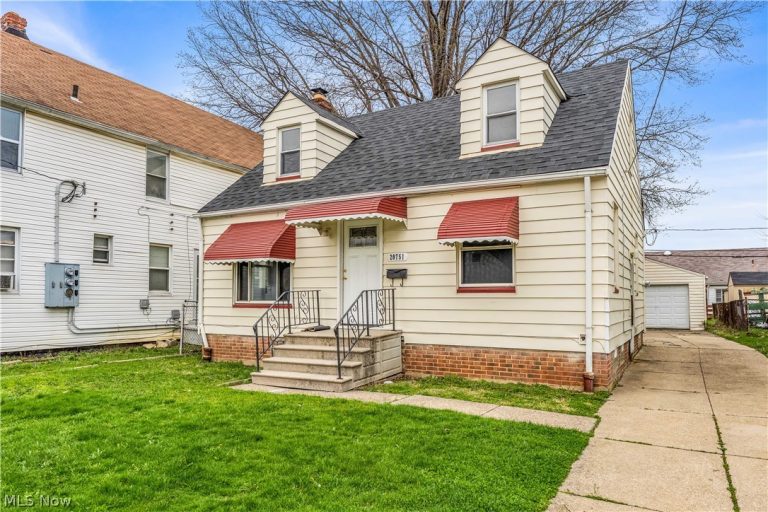 20751 Goller Avenue, Euclid, OH - Photo 2