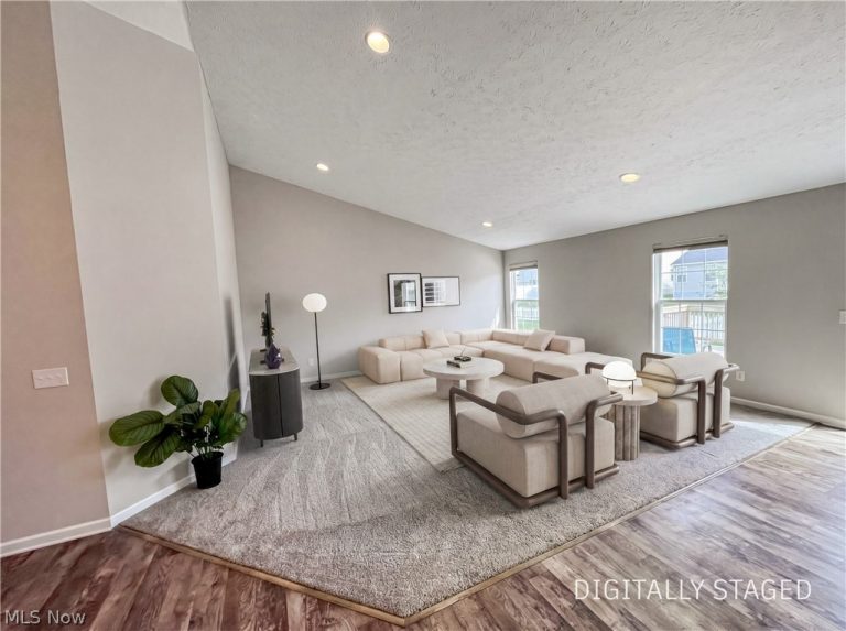 3943 Abigail Drive, Lorain, OH - Photo 6