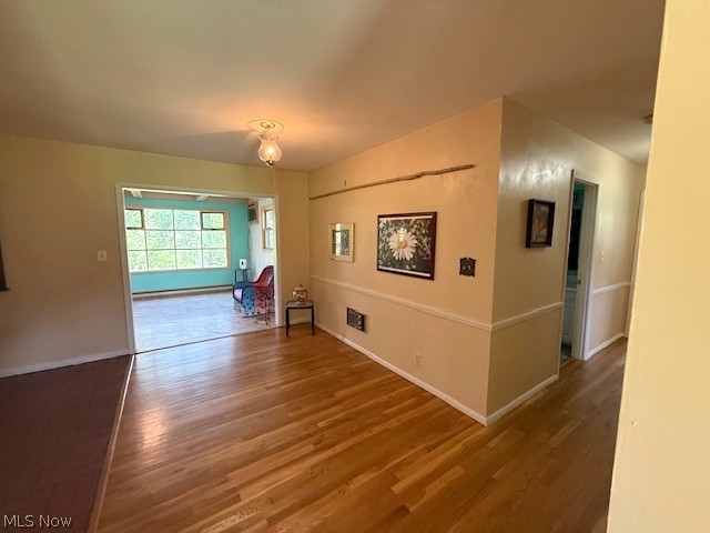 300 Eastlawn Circle, Zanesville, OH - Photo 6