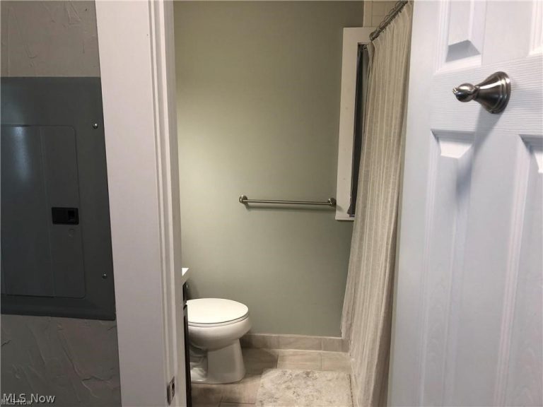 1387 69th Street #3, Cleveland, OH - Photo 4