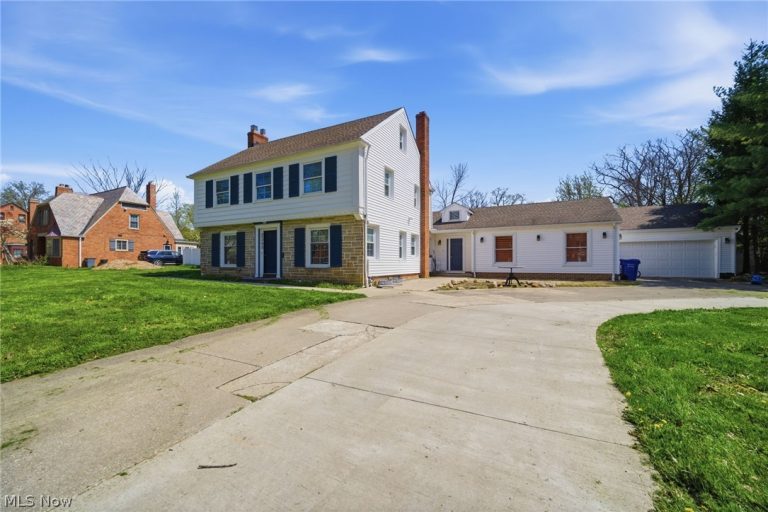 2343 Miramar Boulevard, University Heights, OH - Photo 3