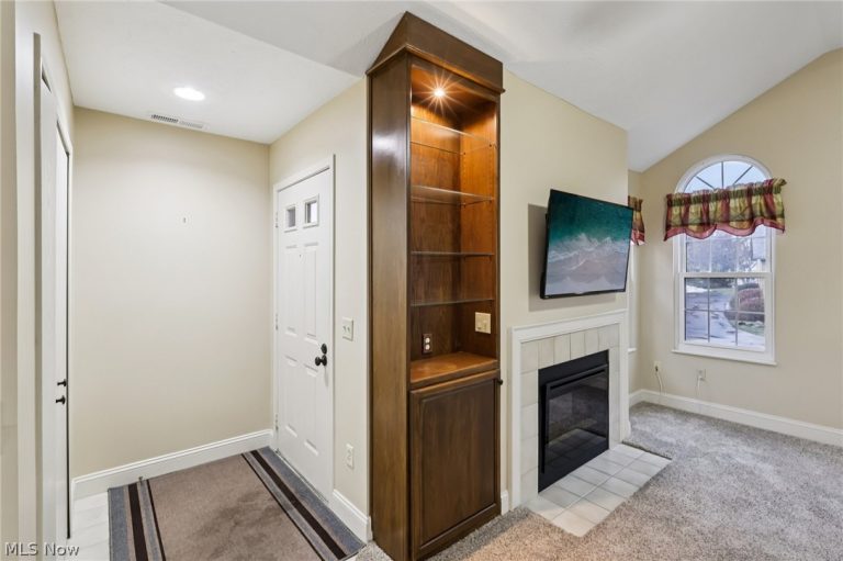 1071 Jefferson Street #B, Medina, OH - Photo 8