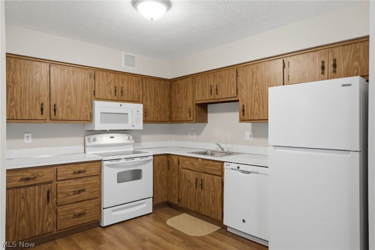 4187 Columbia Road #332, North Olmsted, OH - Photo 8