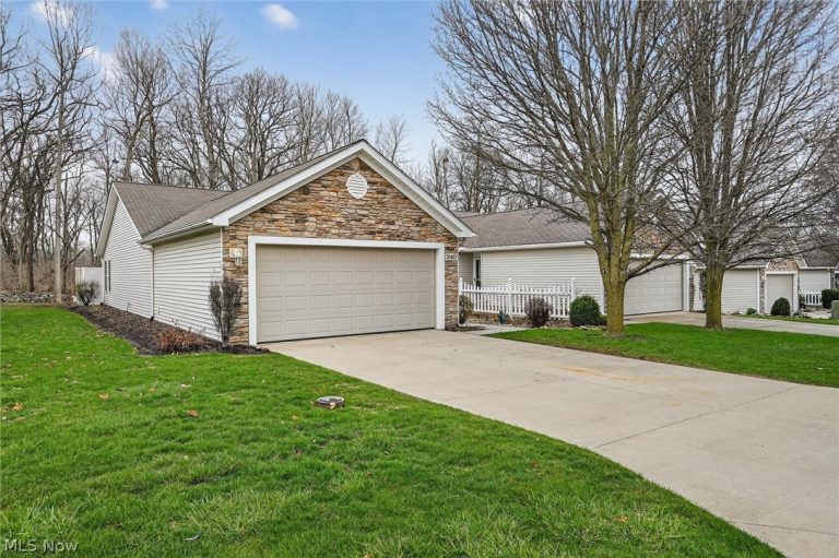 340 Lighthouse Oval, Lakeside Marblehead, OH - Photo 3