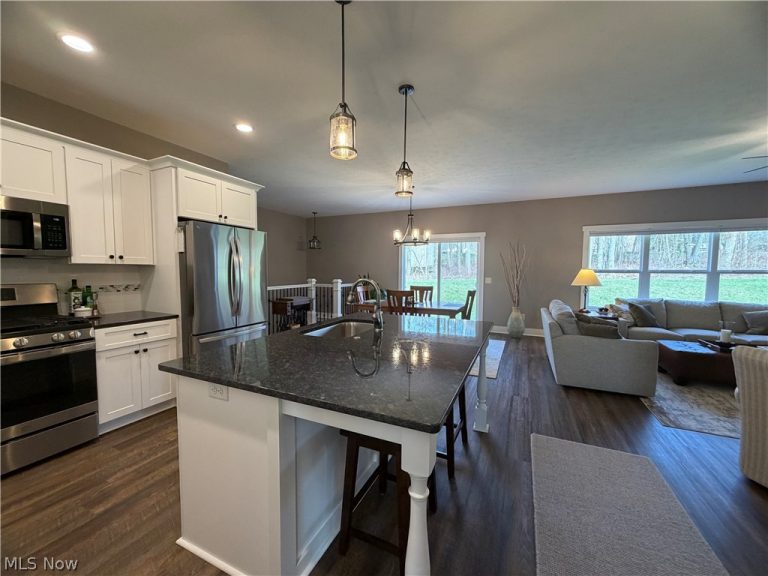 4858 Ashmont Avenue, Canton, OH - Photo 5