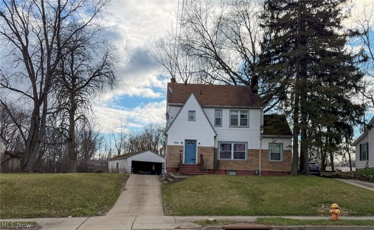 2233 Glenwood Avenue, Youngstown, OH, 44511