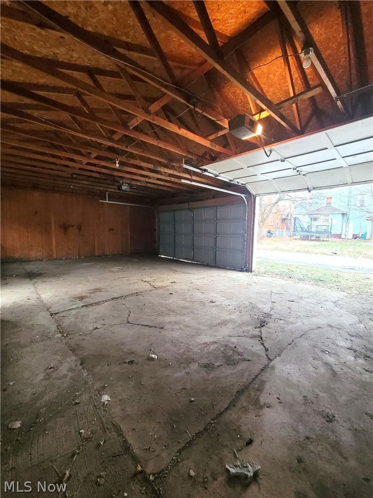 906 Harrison Avenue, Canton, OH - Photo 8