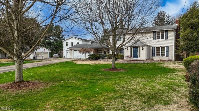 105 Country Club Drive, Marietta, OH - Photo 3