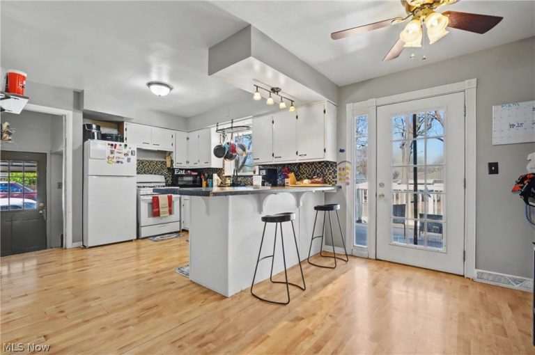 1926 Brandon Avenue, Youngstown, OH - Photo 2