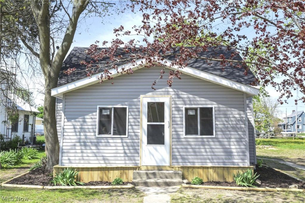 506 Washington Street, Port Clinton, OH