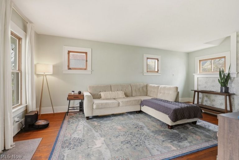 1642 10th Street, Cuyahoga Falls, OH - Photo 8