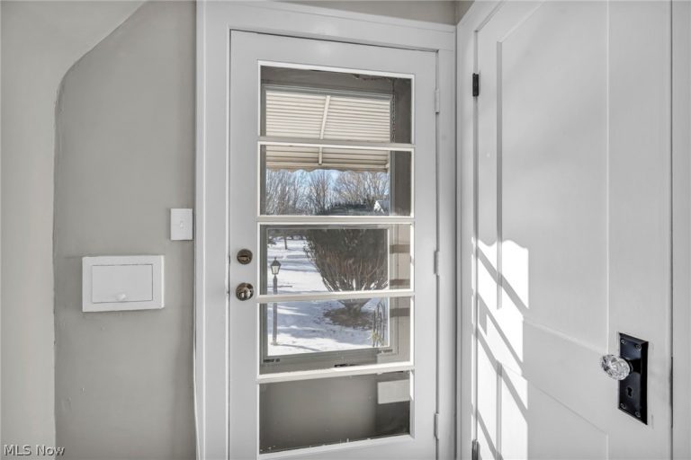 257 270th Street, Euclid, OH - Photo 6