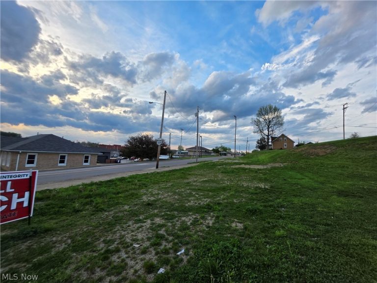 501 Wheeling Avenue, Cambridge, OH - Photo 6