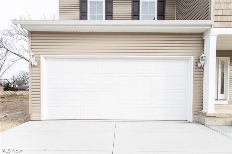 24431 Hartland Road, Euclid, OH - Photo 4