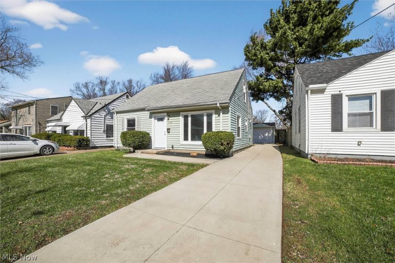 13510 Bennington Avenue, Cleveland, OH - Photo 2