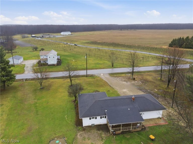 14557 Ellsworth Road, Berlin Center, OH - Photo 2