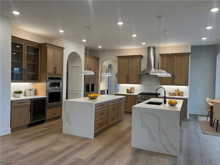 855 Club Drive, Aurora, OH - Photo 2