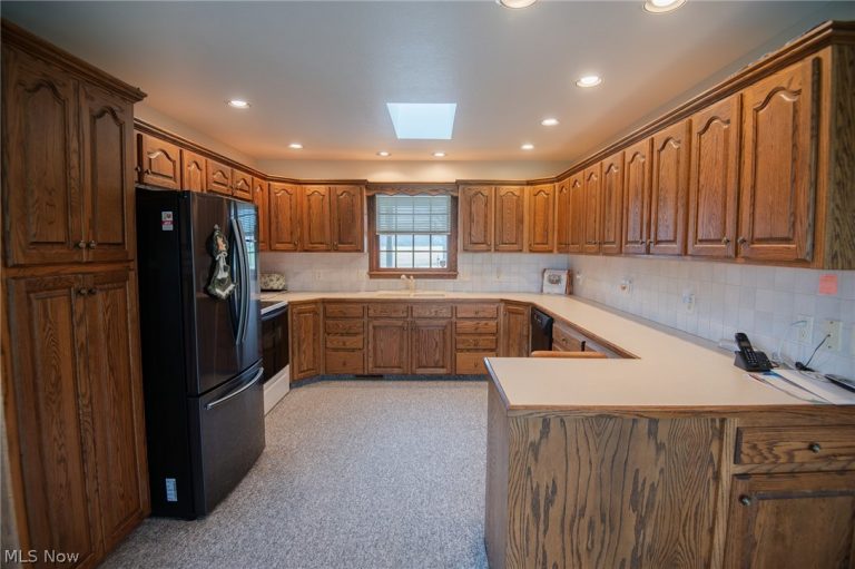 6424 Weaver Road, Berlin Center, OH - Photo 6