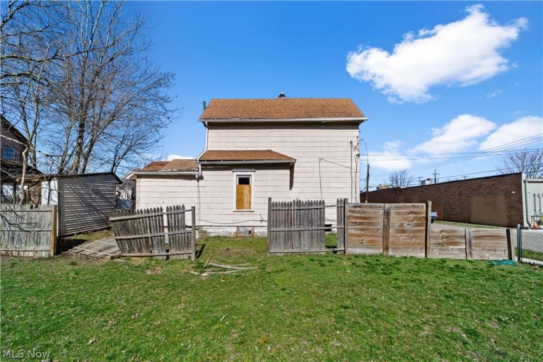 796 Sherman, Akron, OH - Photo 7