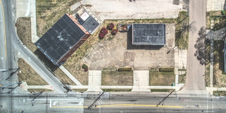 1555 Brown Street, Akron, OH - Photo 6