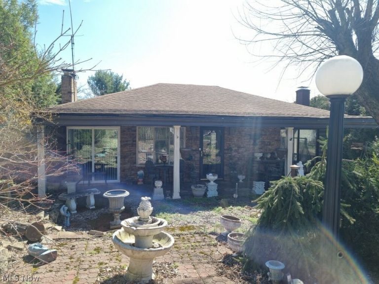 129 Preston Road, Steubenville, OH - Photo 3