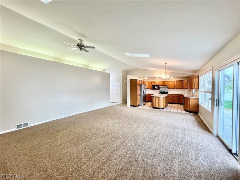 3621 Vineland Avenue, Ashtabula, OH - Photo 8