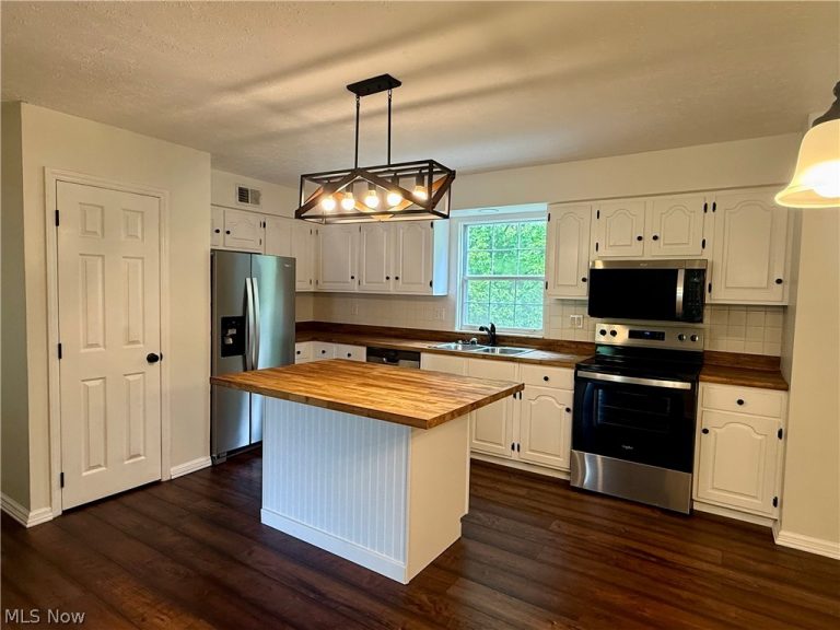 106 Wedgewood Drive, Parkersburg, WV - Photo 8
