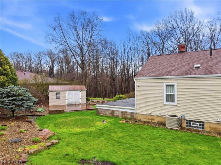 1734 Tonawanda Avenue, Akron, OH - Photo 4