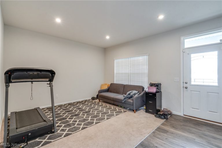 2326 Orchard Circle, Ravenna, OH - Photo 5