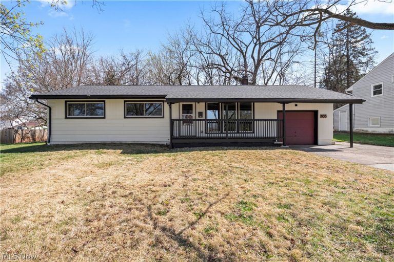 105 Woodhill Drive, Amherst, OH, 44001