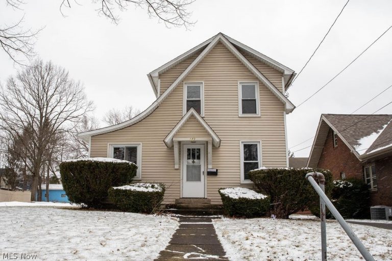 173 Poland Avenue, Struthers, OH, 44471