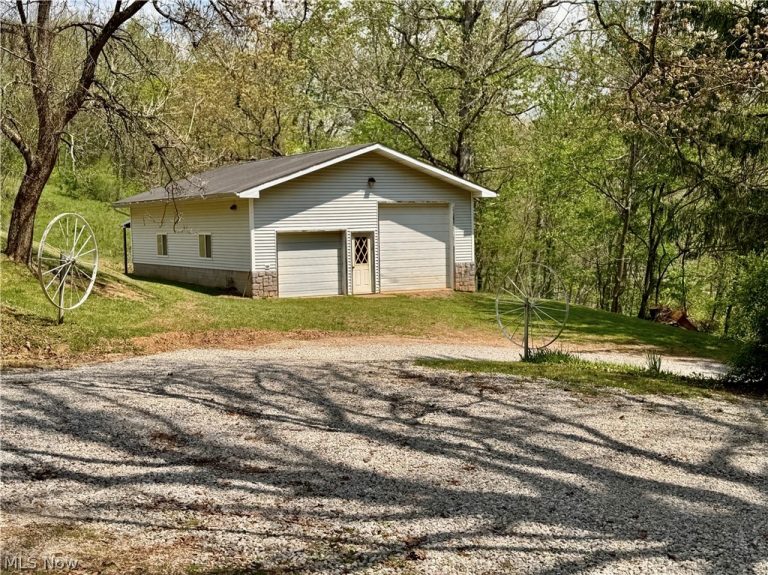 2163 Bull Run Road, Waverly, WV - Photo 8
