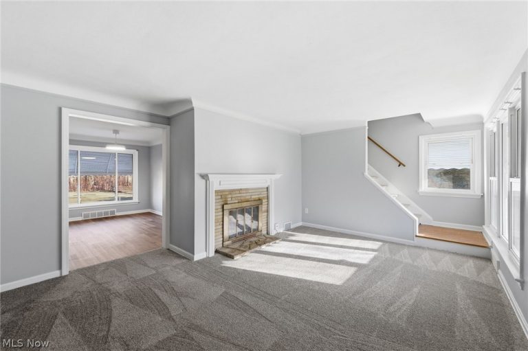 2809 Stark Drive, Willoughby Hills, OH - Photo 3