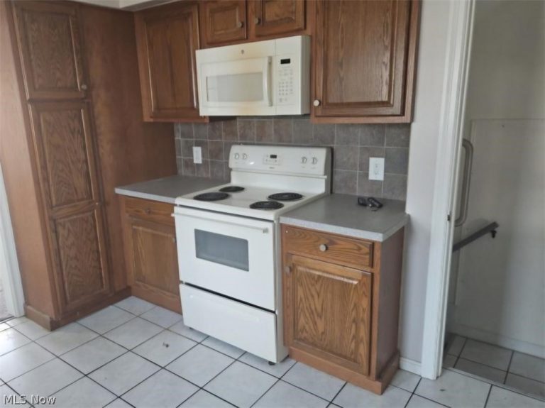 3212 9th Street, Canton, OH - Photo 5