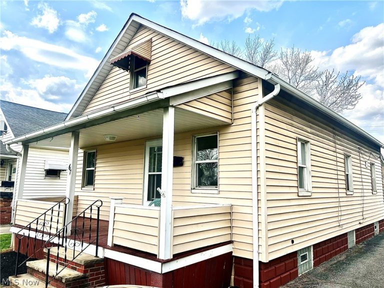 67 Forbes Road, Bedford, OH - Photo 3