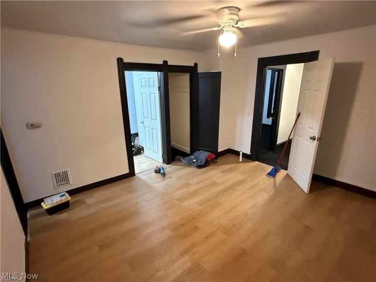 2113 104th Street, Cleveland, OH - Photo 8