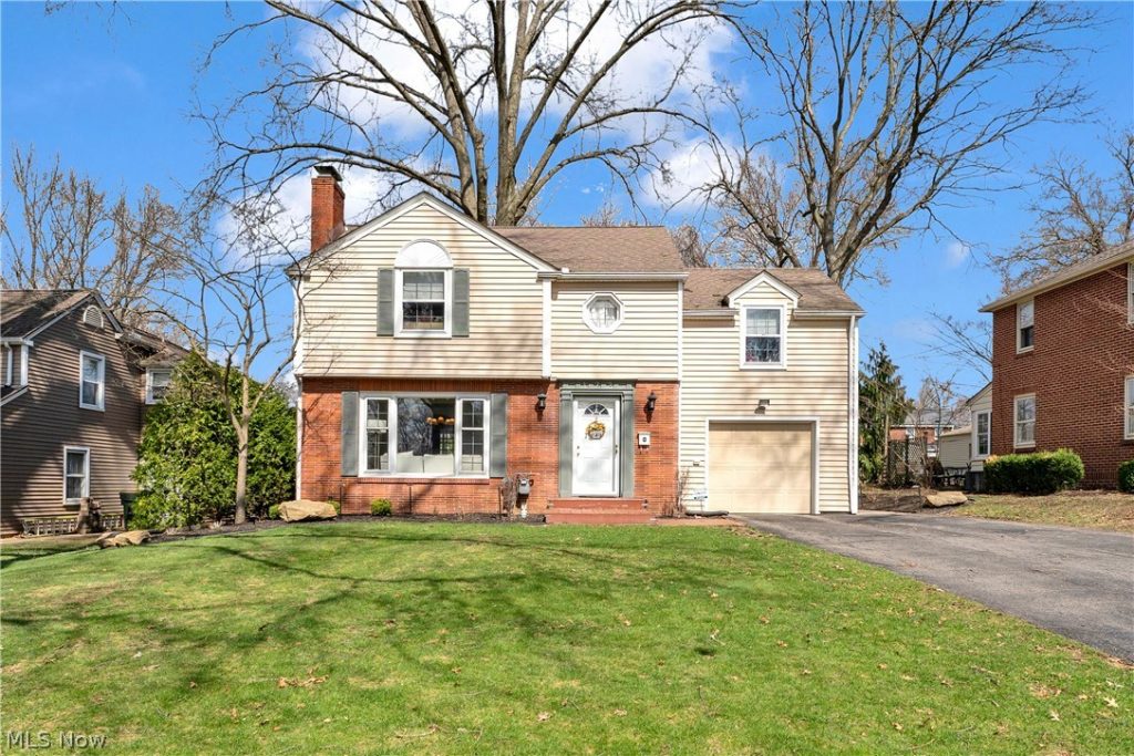 172 Wolcott Drive, Boardman, OH