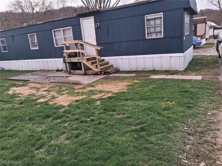 308 Bedford Avenue, Cambridge, OH, 43725