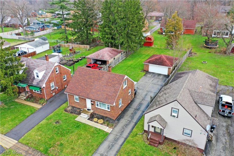 1153 Meadowbrook Avenue, Warren, OH - Photo 2