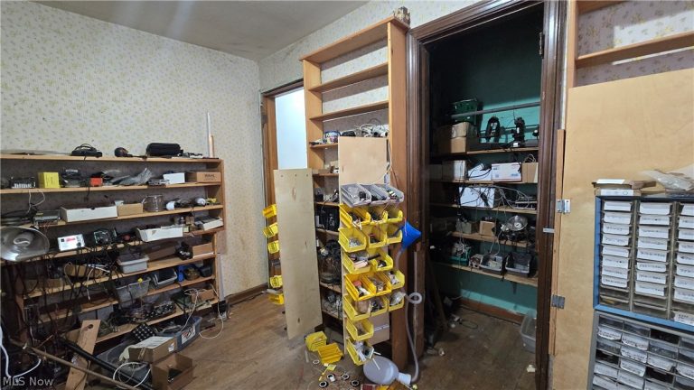 237 Turner Road, Youngstown, OH - Photo 3