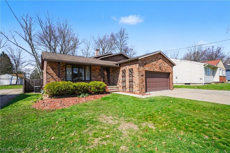 3114 Englewood Drive, Silver Lake, OH - Photo 3