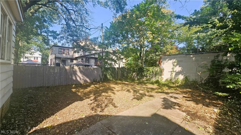 9910 Zimmer Avenue, Cleveland, OH - Photo 2