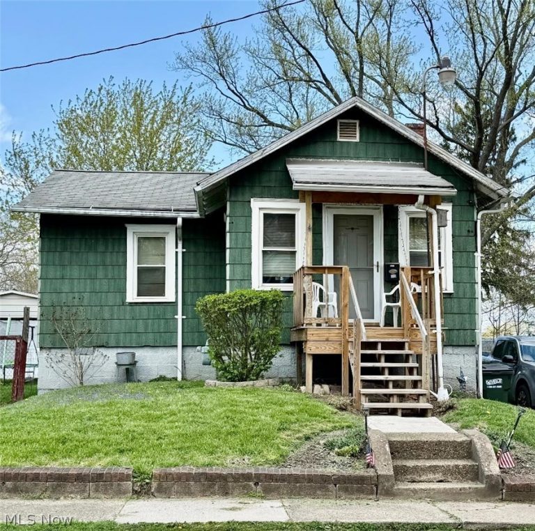 22846 Norman Avenue, Alliance, OH, 44401