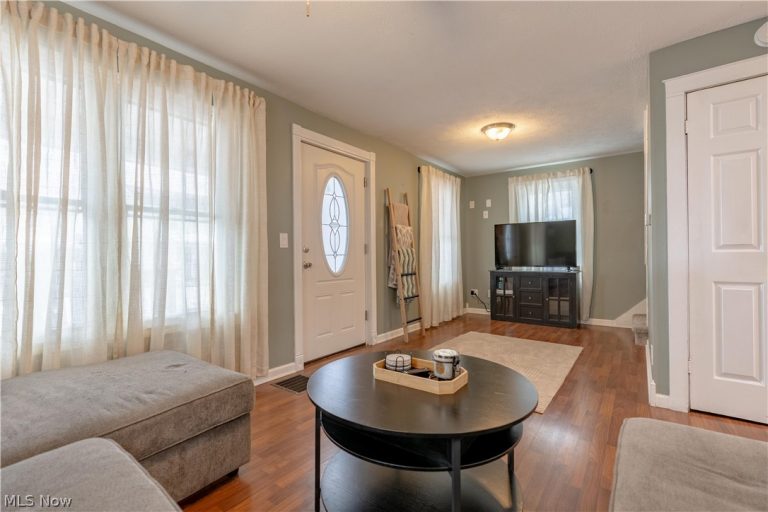 702 Griffith Avenue, Massillon, OH - Photo 3