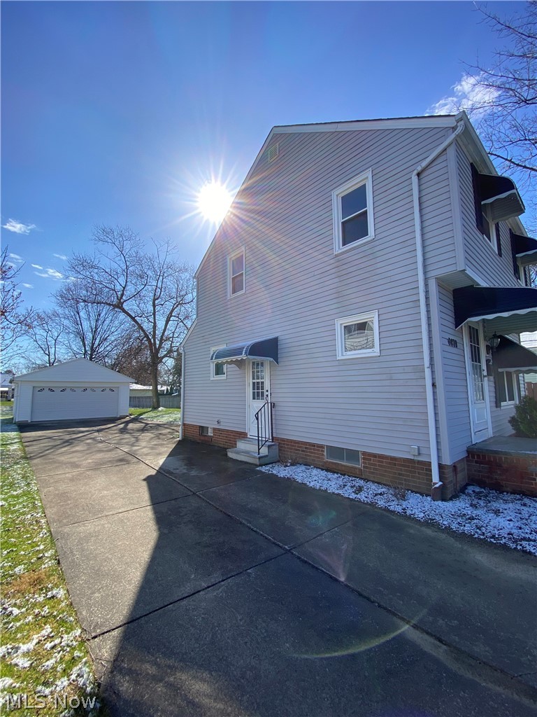 6879 Orchard Boulevard, Parma Heights, OH - Photo 6