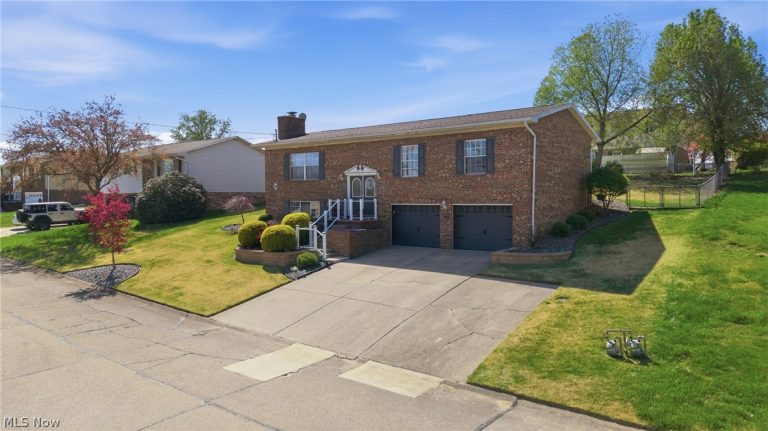 45 Oak Circle, Parkersburg, WV - Photo 2