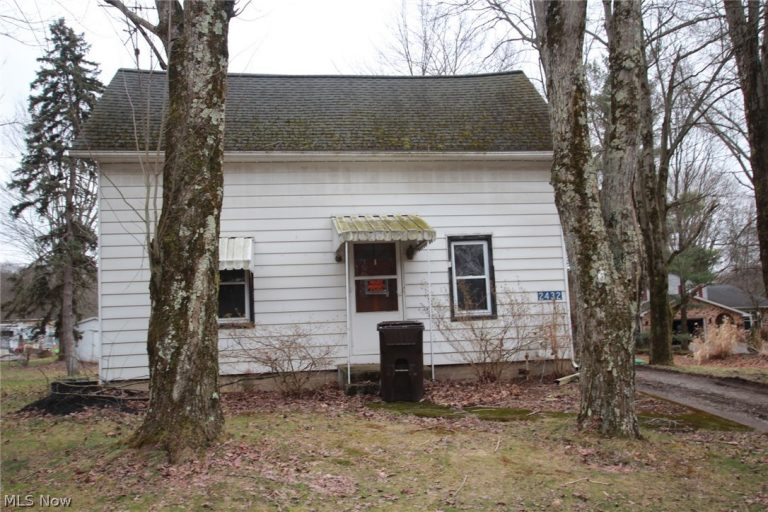 2432 Cadwallader Sonk Road, Cortland, OH, 44410